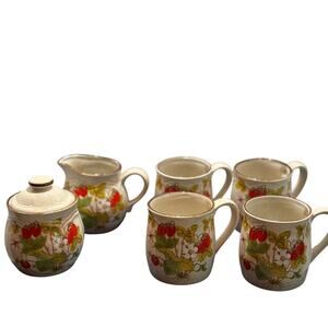 Vintage Coffee Tea Set Sun Fashion Strawberry Harvest Creamer Sugar 4 Coffee Cup